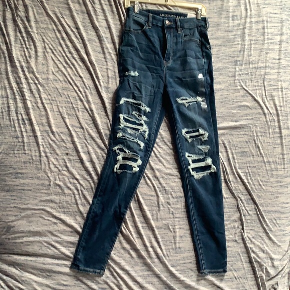 brand new american eagle ripped jeans size 6 - Picture 1 of 3